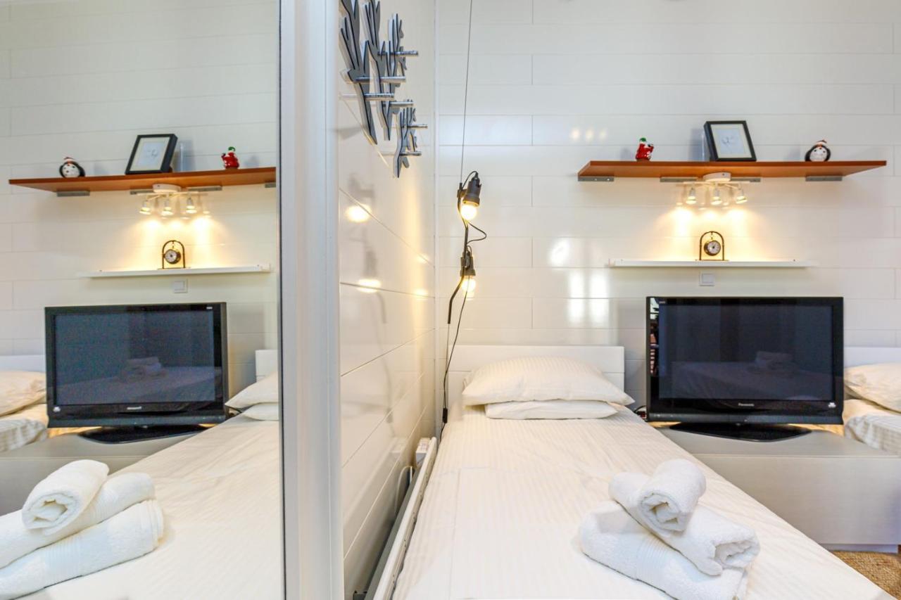 Two Bedroom Apartment La Mer Пореч Екстериор снимка